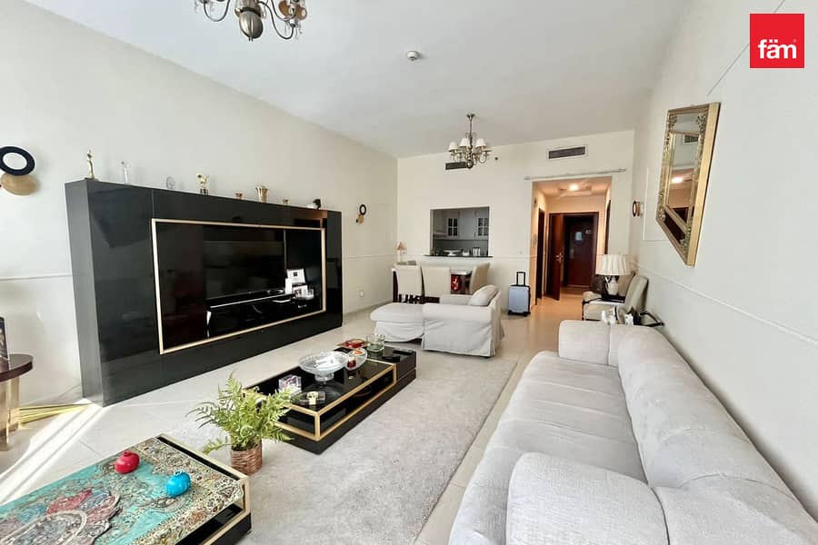 Premium Location | Huge 1 Bedroom | Vacant Premium Location | Huge 1 Bedroom | Vacant