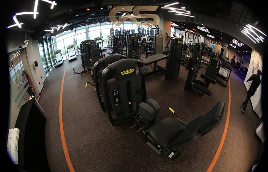 Vacant Pool Gym Equipment Fully Fitted