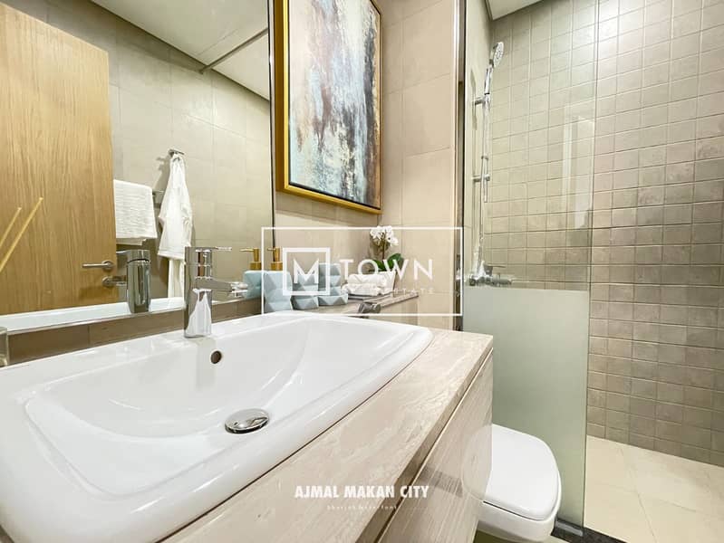 A onebedroom apartment ready to receive immediately with an