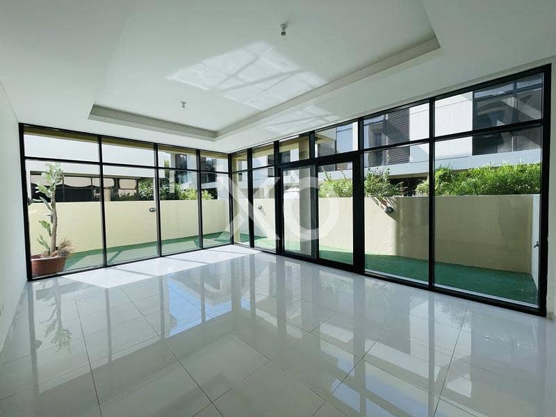 Landscaped | Corner plot | Vacant Landscaped | Corner plot | Vacant