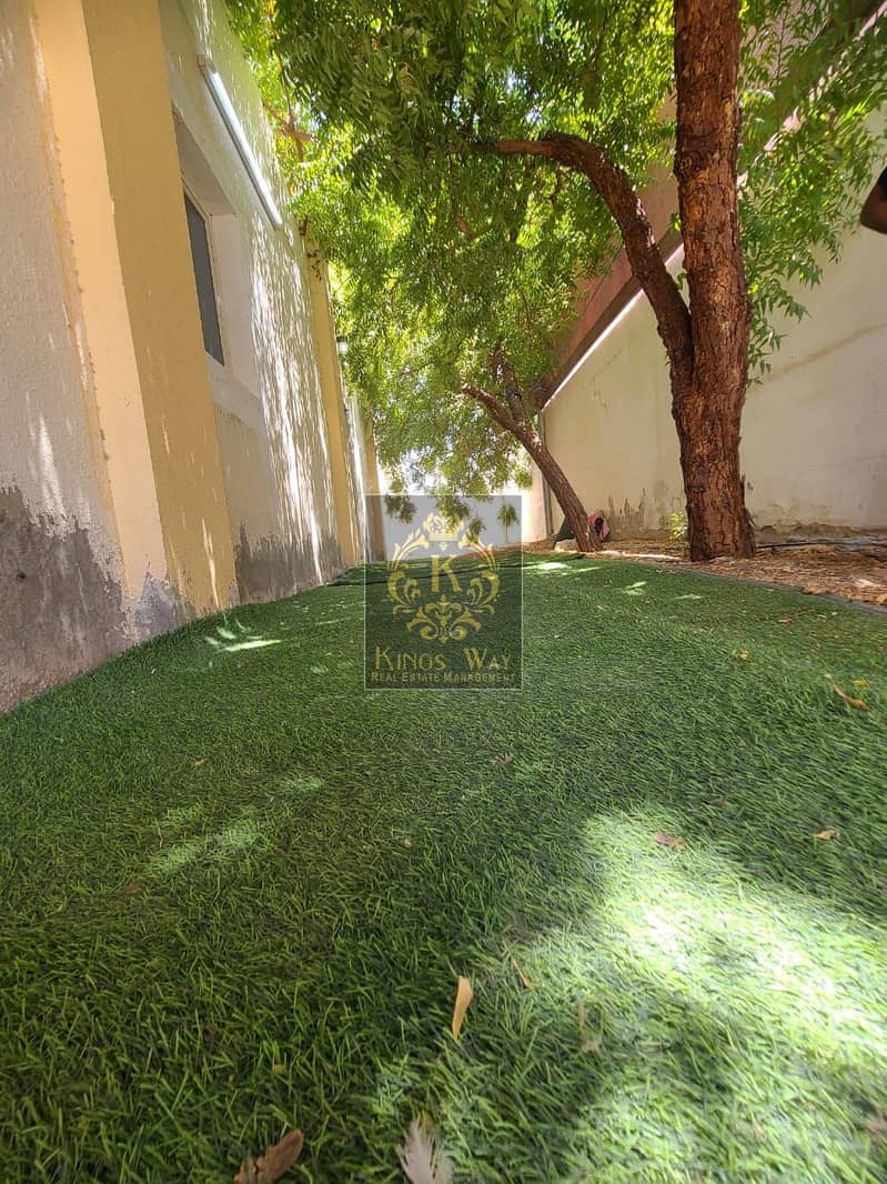 HOT DEAL! FURNISHED STUDIO! WITH SEPARATE KITCHEN! AVAILABLE AT GROUND