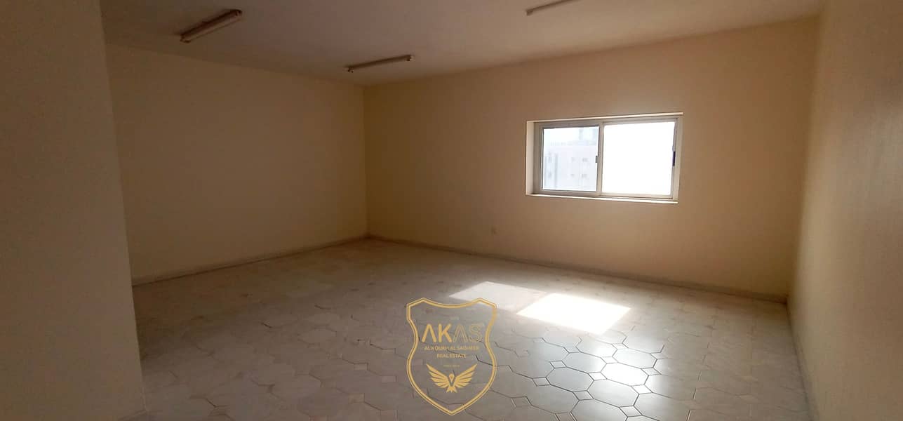 Квартира в Аль Сур, 4 cпальни, 60000 AED - 8396637