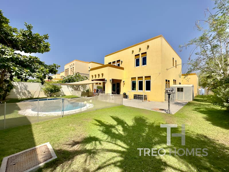 Corner Plot | Swimming Pool | Large 3 Bed