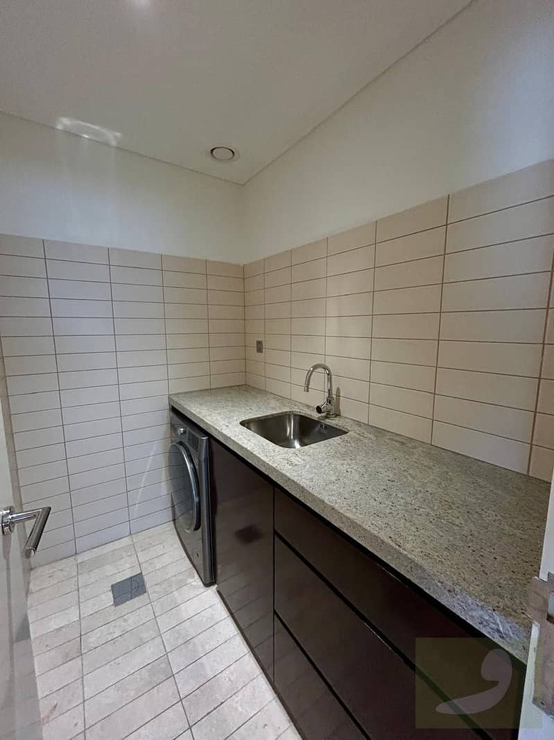 2Bedroom Sea View Sheikh Zayed Road