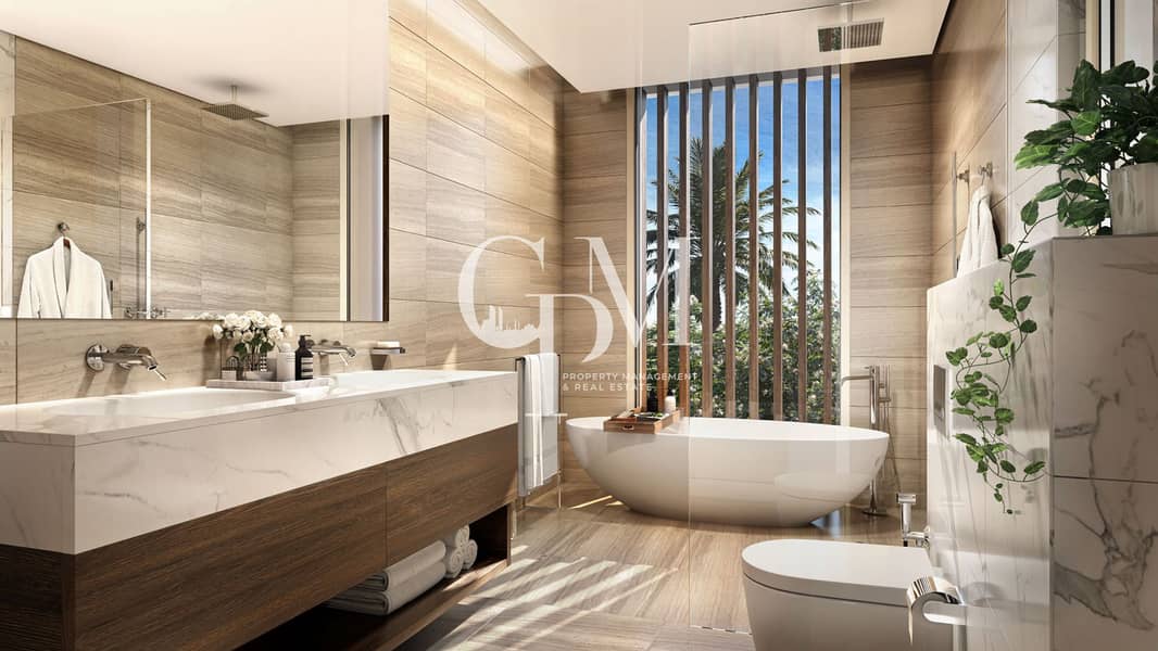 6 32 The Master Bathroom. jpg