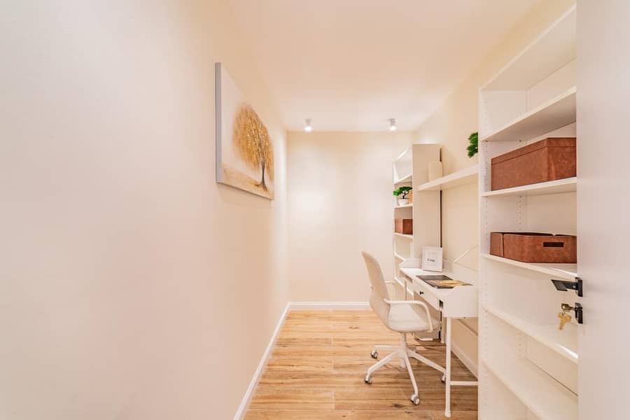 2 show apartment 9. jpg