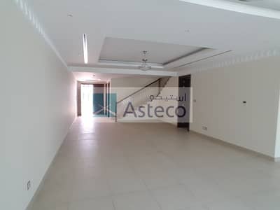 Spacious 4 Bedroom with Attach bath plus maids room Spacious 4 Bedroom with Attach bath plus maids room