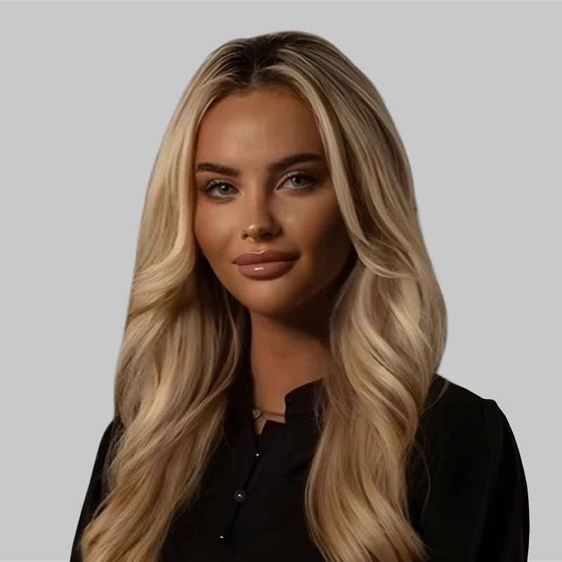 Laur Jade Holtby