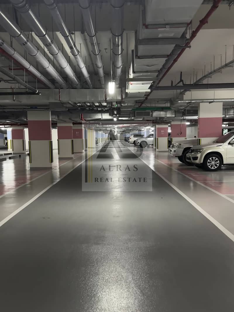 13 Parking. jpg
