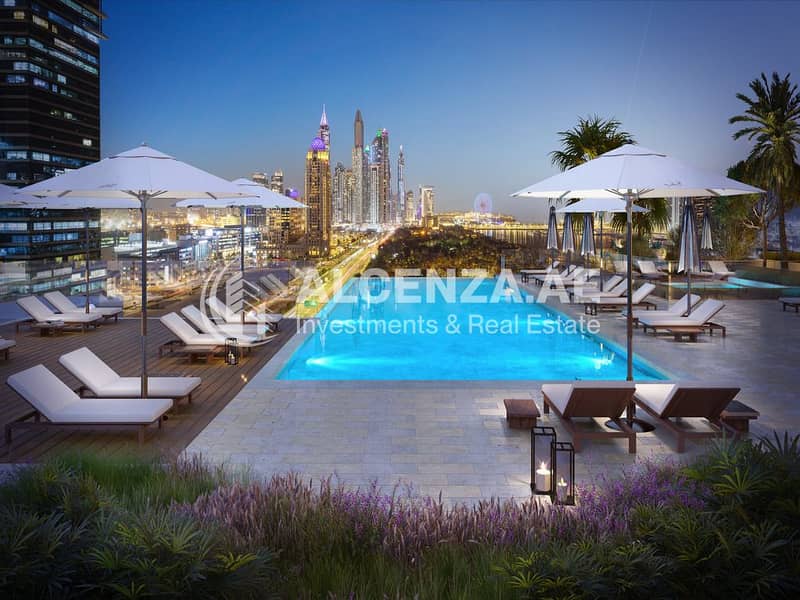 2 23_06_22_GATEWAY_A_POOL_NOWOMAN. jpg