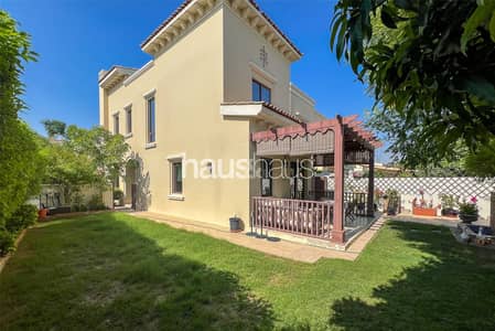 Single Row | VOT | Large Plot | On Park and Pool