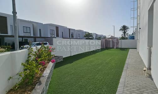 3 Bedroom Townhouse for Sale in Al Ghadeer, Abu Dhabi - Landscaped Garden |Fully Maintained| With Refund