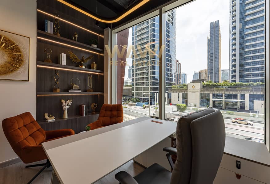 13 Office 215 - 09. jpg