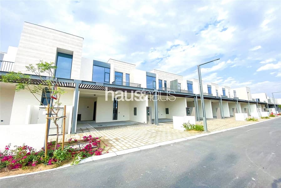 Backing Park | Rare Location | Walk To Pool/Gym - Image 7