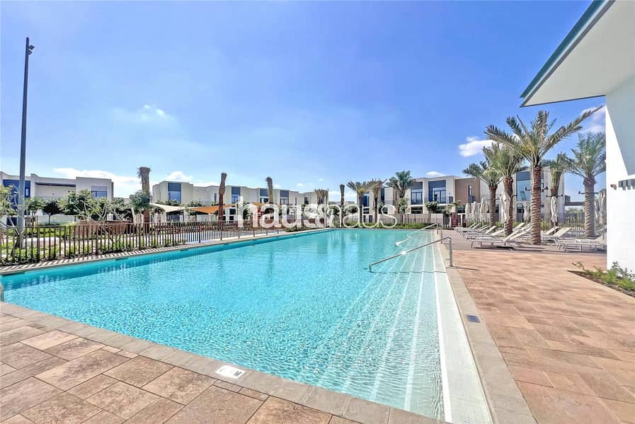 Backing Park | Rare Location | Walk To Pool/Gym - Image 25