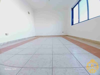 Hot offer 3bhk apt 65k 4 payments central ac at delma street