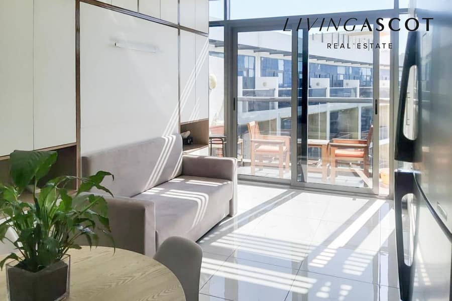 High ROI | High Floor Pool View Wall Bed High ROI | High Floor Pool View Wall Bed