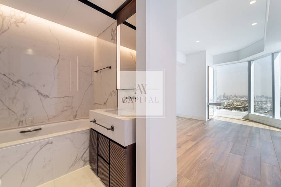 Luxuriously Modern | High Floor | Corner Unit - Image 10