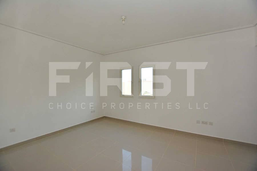 18 Internal Photo of 5 Bedroom Villa in Al Reef Villas 348.3 sq. m-3749 sq. ft-Abu Dhabi -UAE (60). jpg