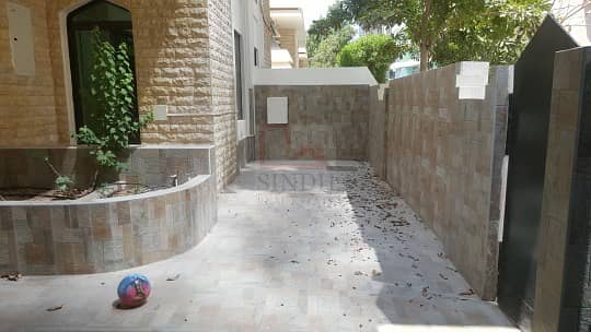 Villa in cornich Abu Dhabi khaldia yard