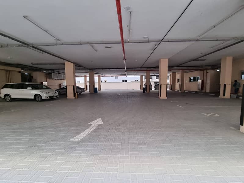 8 Labor-Camp-JebelAli (9). JPG