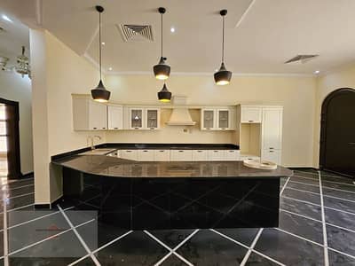 5-Bedrooms Villa in Al Muhaisna 1