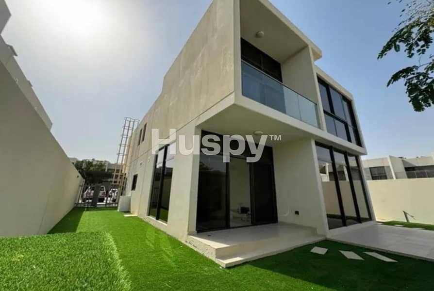 Super Spacious | Close to Amenities Super Spacious | Close to Amenities