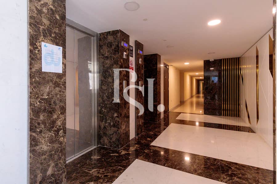 7 Al-raha-loft-al-raha-beach-abu-dhabi-elevator (2). JPG