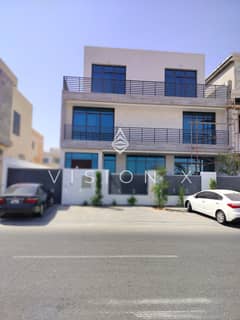 فیلا في حوشي 5 غرف 2850000 درهم - 10130897