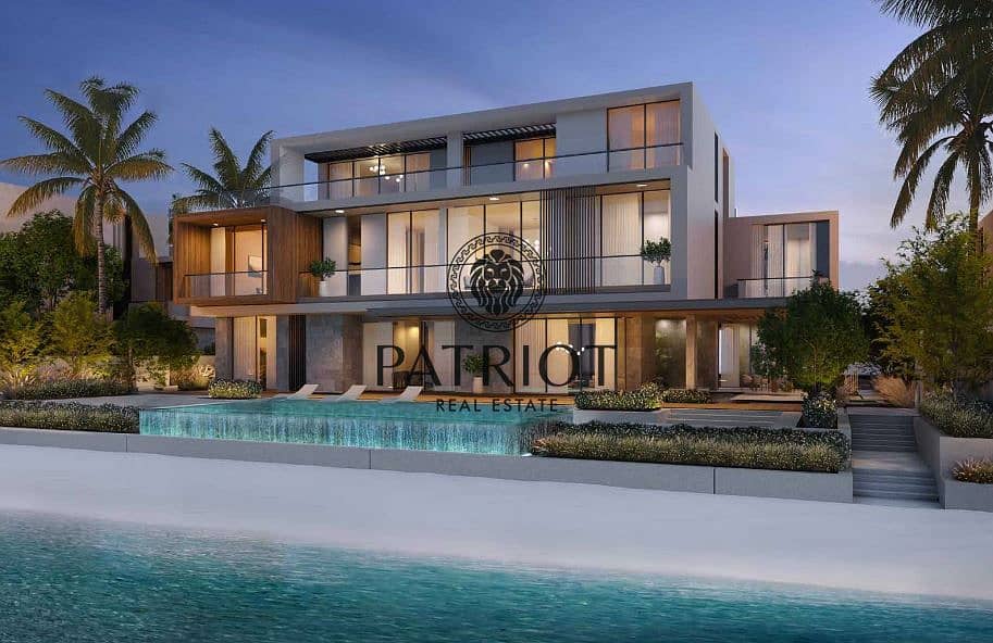 Private Luxury Homes With Waterfront Views photo