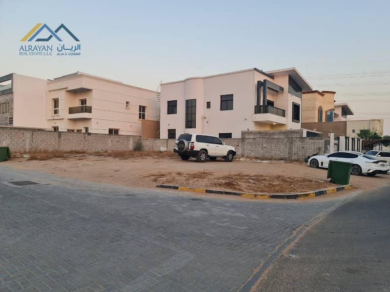 2 afd1dda9-cca6-46d3-a35d-737665541763. jpg