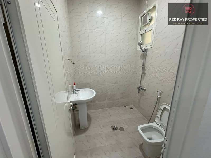 9 6edaf3a0-638b-4e3f-abff-ac3129e284ed. jpg