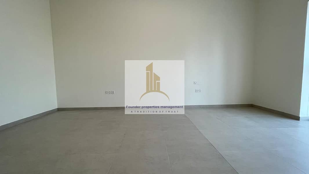 9 WhatsApp Image 2024-11-11 at 1.01. 08 AM (3). jpeg