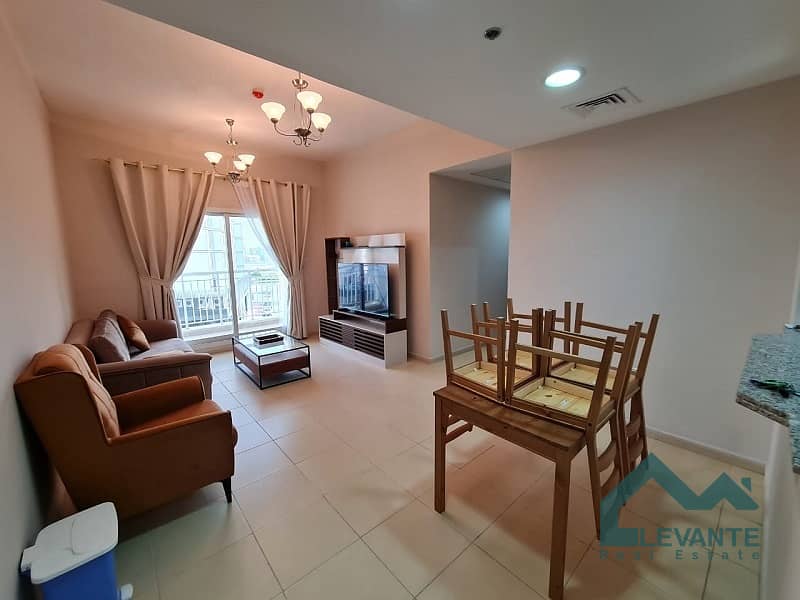 Квартира в Ливан，Кью Пойнт，Мазая 18, 2 cпальни, 75000 AED - 10146485