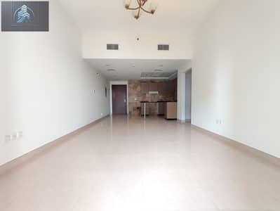LUXURIOUS AND SPACIOUS 1BHK WITH BALCONY AND AMENTIES AT PRIME LOCATION RENT ONLY 61K