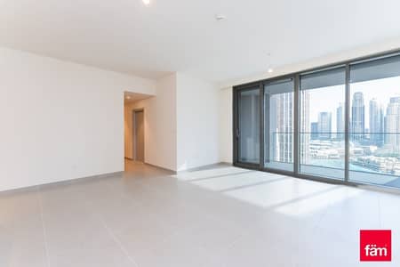 3 Bedroom Apartment for Sale in Downtown Dubai, Dubai - Elegant 3-Bedroom + Maid | Pristine Condition