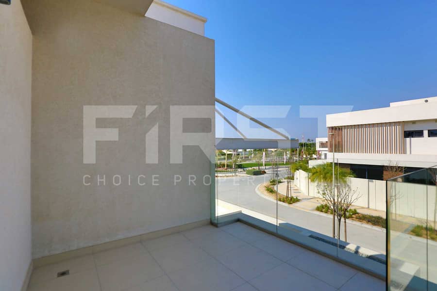 22 Internal Photo of 4 Bedroom Villa in West Yas Yas Island (40). jpg