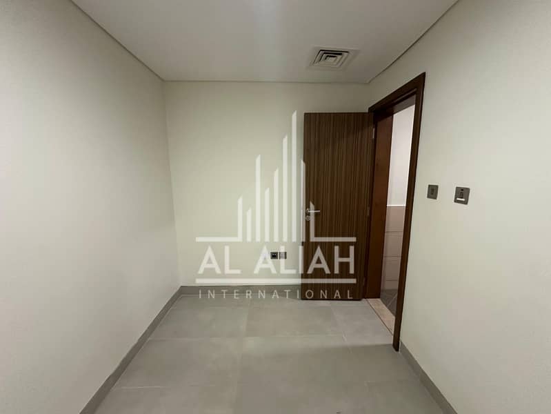 15 WhatsApp Image 2024-11-12 at 16.46. 12_4a7edaee. jpg