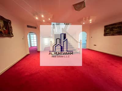 Luxuries 4bhk villa  prime location front of road side in Al khaldiya Sharjah