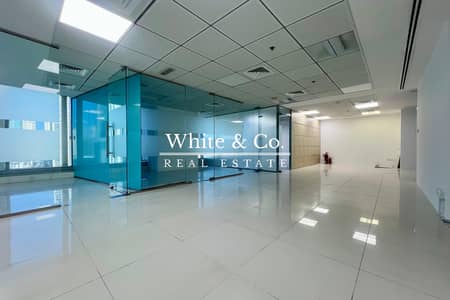 Office for Rent in Jumeirah Lake Towers (JLT), Dubai - Stunning View | Next To Metro | 2 Parking