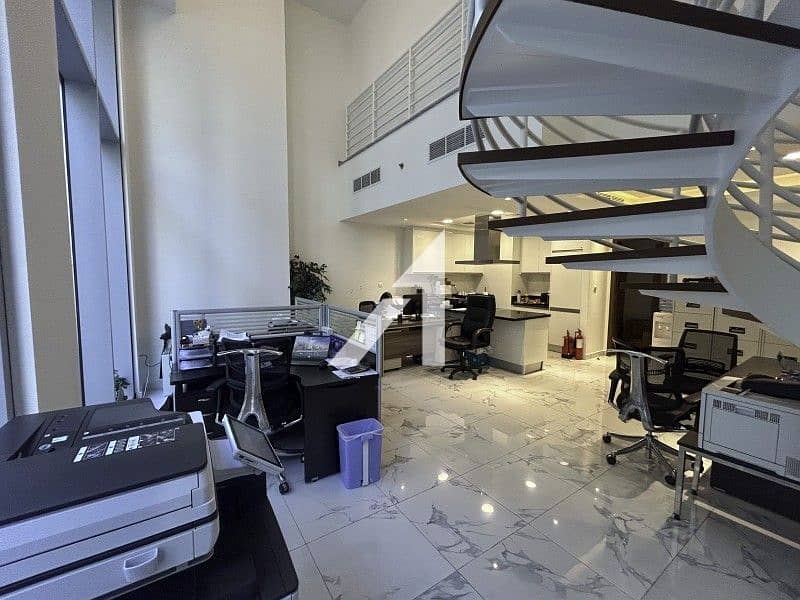 Prestigious Loft-Style Office|High End Business Hub Prestigious Loft-Style Office|High End Business Hub