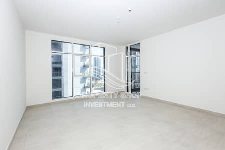 شقة 1 غرفة نوم للبيع في جزيرة الريم، أبوظبي - 1-bedroom-the-bridges-shams-abu-dhabi-al-reem-island-living-area-. jpg