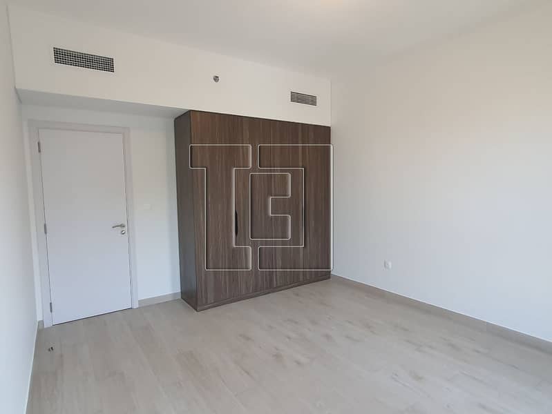 9 Bedroom2_02. jpg