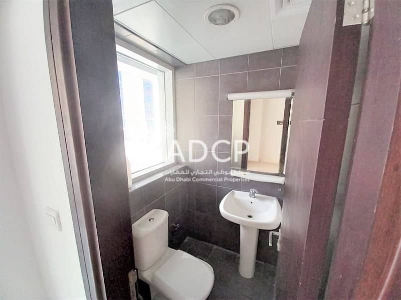 8 P-522 @ Office#2 toilet. jpg