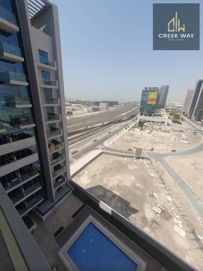 Prime Location ||Fully Furnished & Chiller Free || Close to Metro