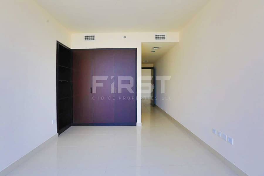 6 Internal Photo of 1 Bedroom Apartment in Shams Abu Dhabi Sun Tower Abu Dhabi UAE (10). jpg