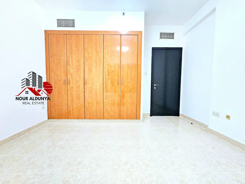 CLOSE TO METRO - SPACIOUS 3BHK + MAIDROON+ LAUNDRY ROOM - RENT 90K - GYM SWIMMING POOL - BALCONY - FAMILY BUILDING