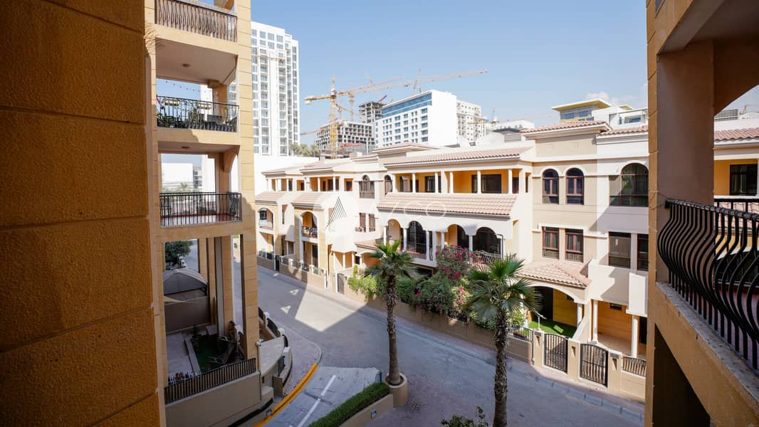 5 Azco Realestate-11. jpg