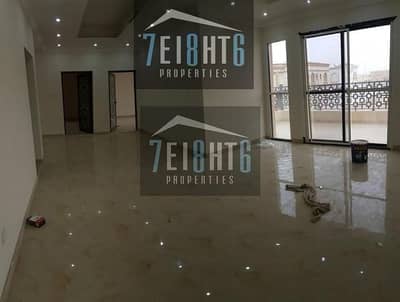 Outstanding quality: 6 b/r spacious immaculately presented indep villa Outstanding quality: 6 b/r spacious immaculately presented indep villa