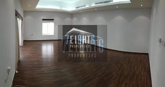 Modern contemporary design: 4 b/r ground floor villa Modern contemporary design: 4 b/r ground floor villa